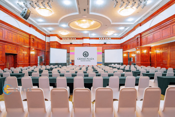 khach-san-co-phong-hoi-thao-tai-ha-noi-grand-plaza-1-png