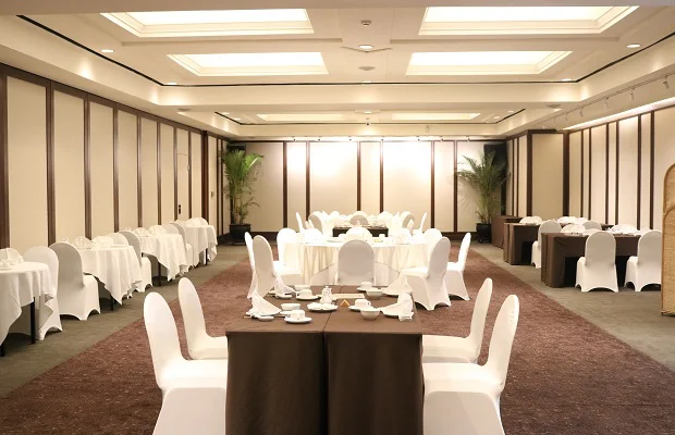 phong-banquet-trang-trong